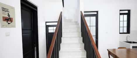 Villa, 2 Bedrooms | Desk, blackout drapes, free WiFi, bed sheets