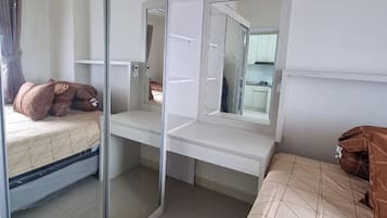 Standard Apartment, 2 Bedrooms | Desk, free WiFi