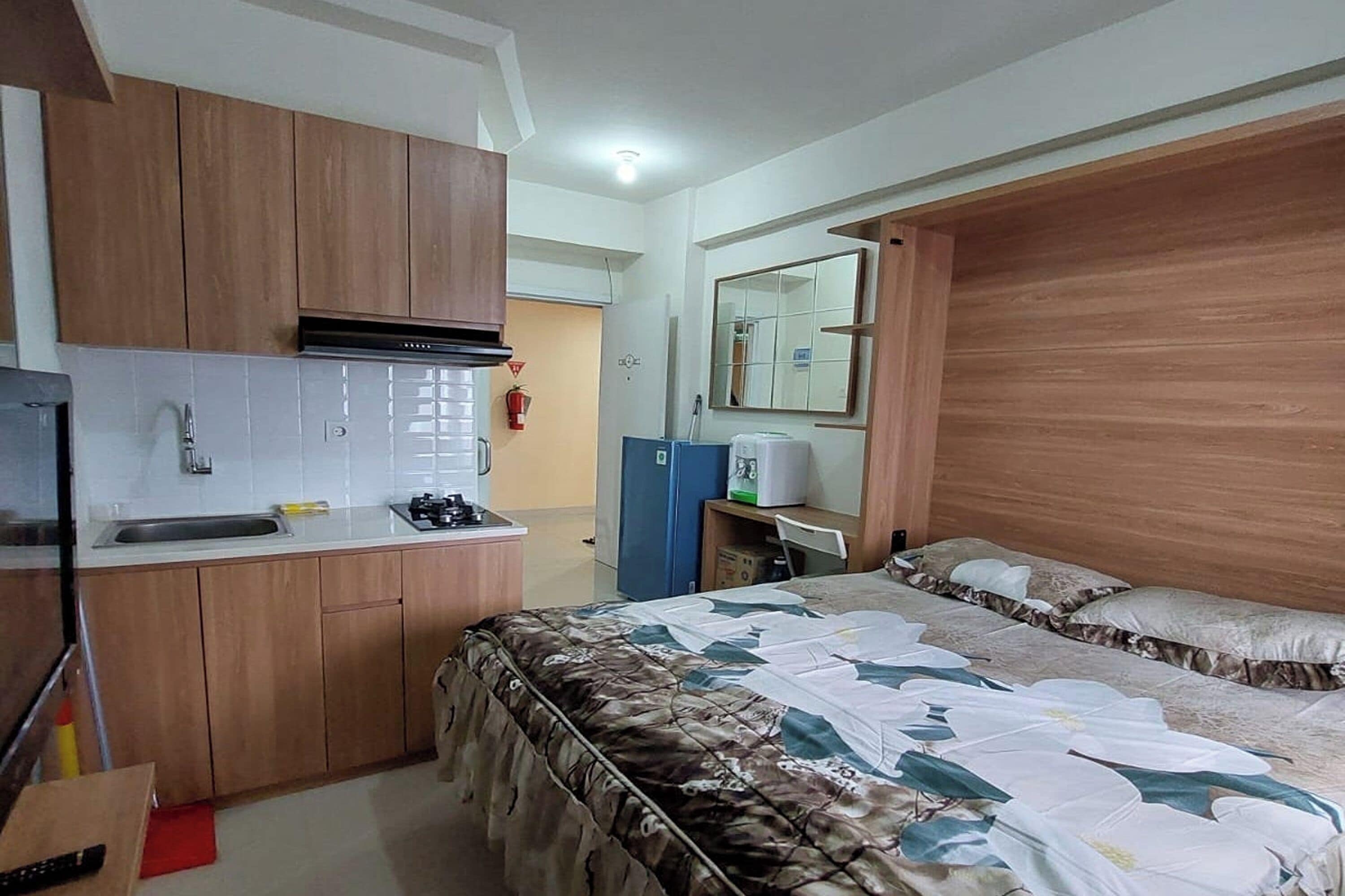 Studio | Desk, free WiFi