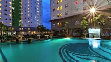 Indoor pool, outdoor pool