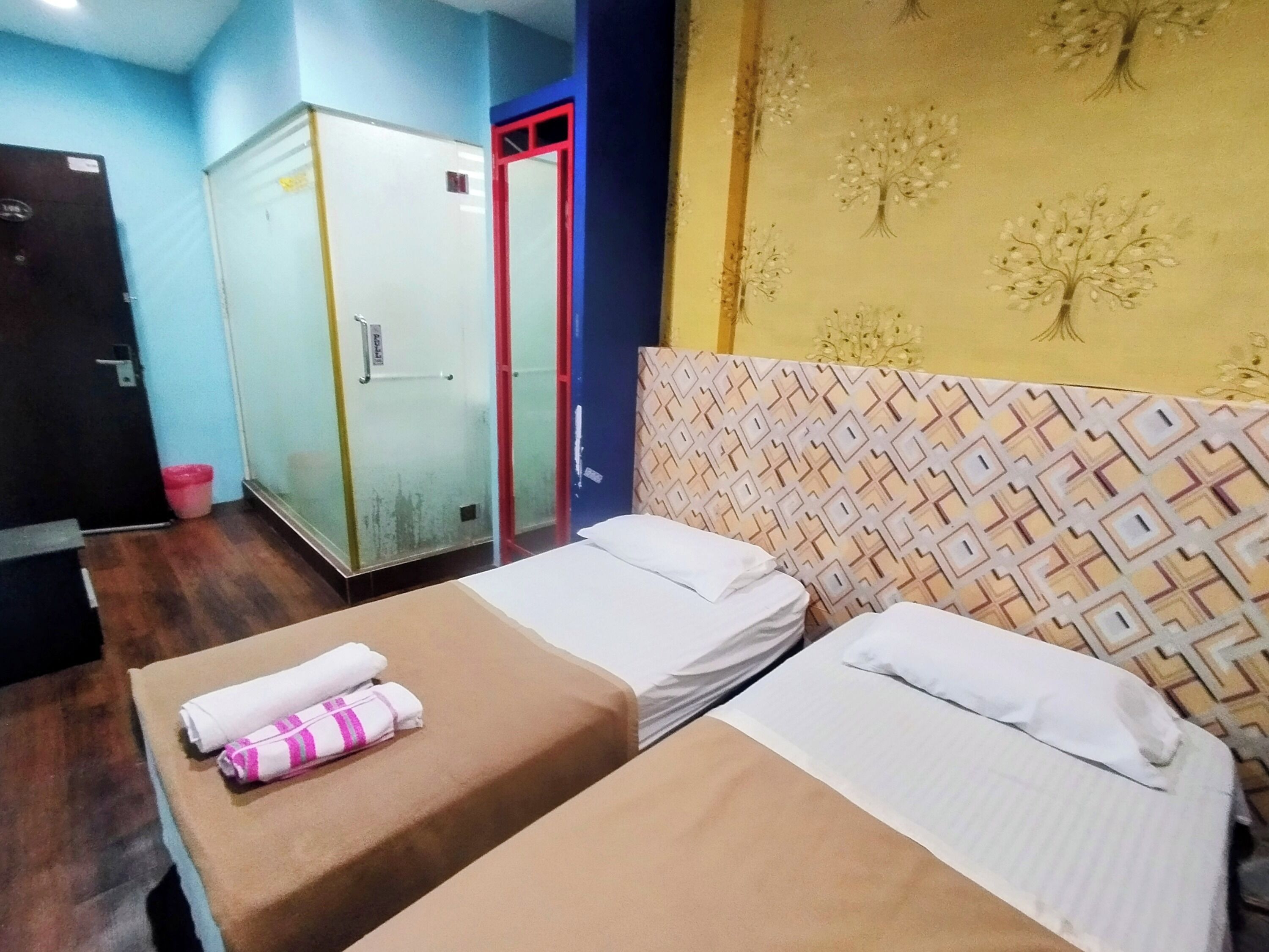 Phòng đôi, 2 giường đơn | Truy cập Internet không dây miễn phí, bộ trải giường 