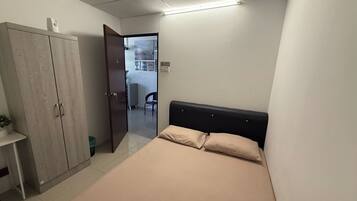 Single Room | Free WiFi, bed sheets