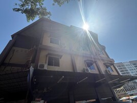 Fachada de la propiedad