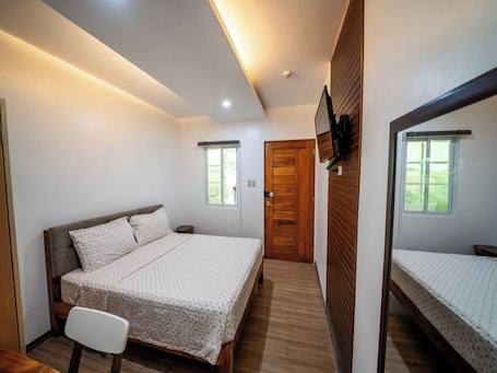 华丽客房 | 办公桌、免费 WiFi、床单. 海龟海滩度假村