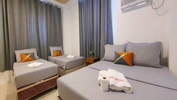 Perhehuone | Työpöytä, silitysrauta/-lauta, ilmainen Wi-Fi, vuodevaatteet