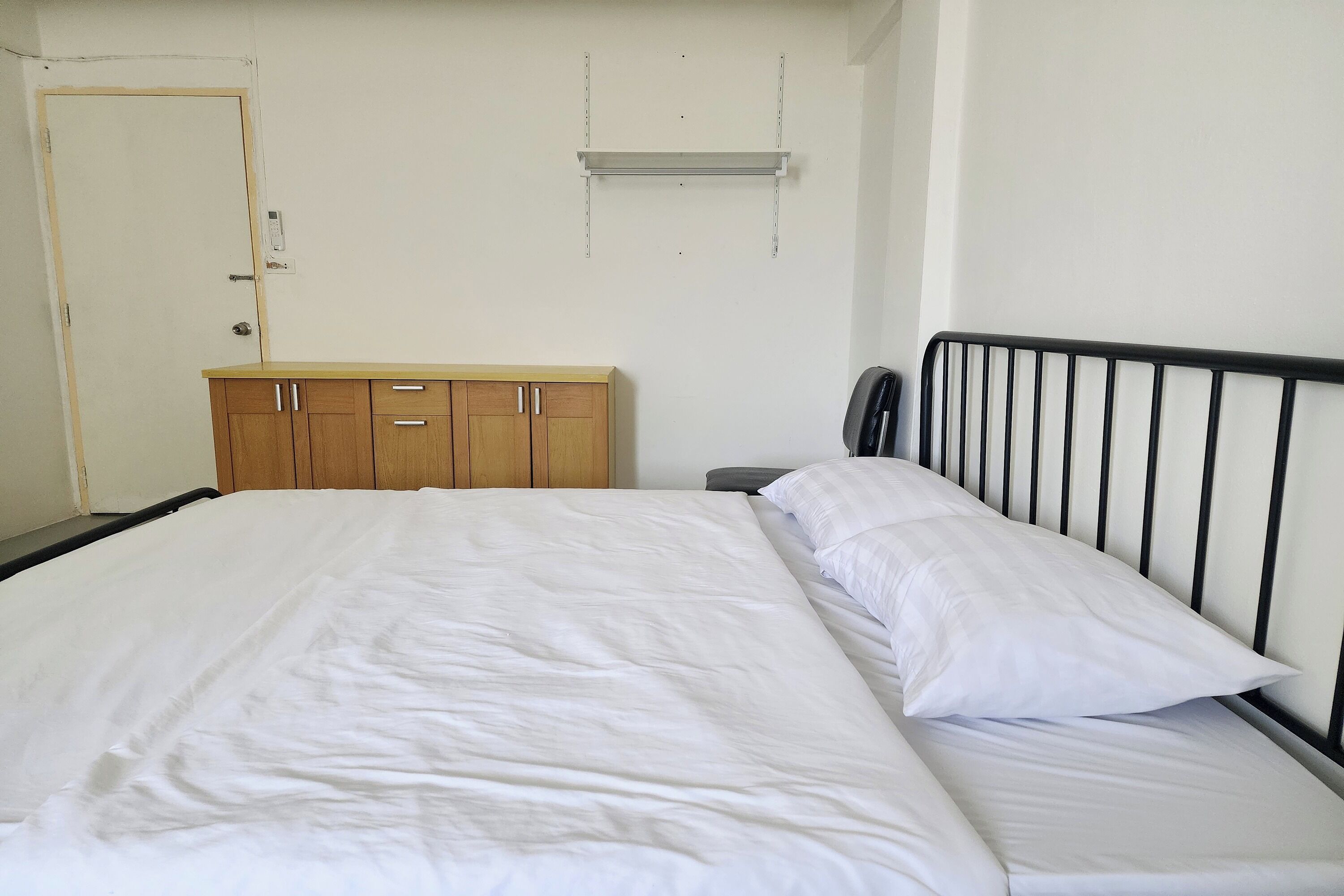 Quarto casal standard | Wi-Fi de cortesia, roupa de cama