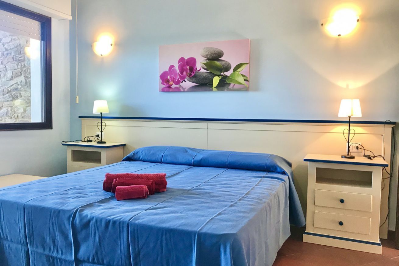 1 bedroom, in-room safe