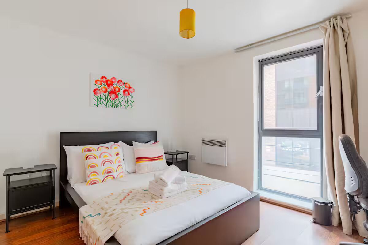 3 dormitorios, tabla de planchar con plancha, wifi gratis y ropa de cama