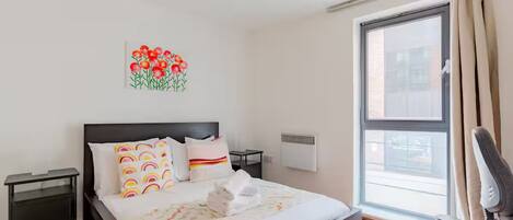 3 dormitorios, tabla de planchar con plancha, wifi gratis y ropa de cama