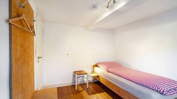 5 habitaciones, wifi y ropa de cama