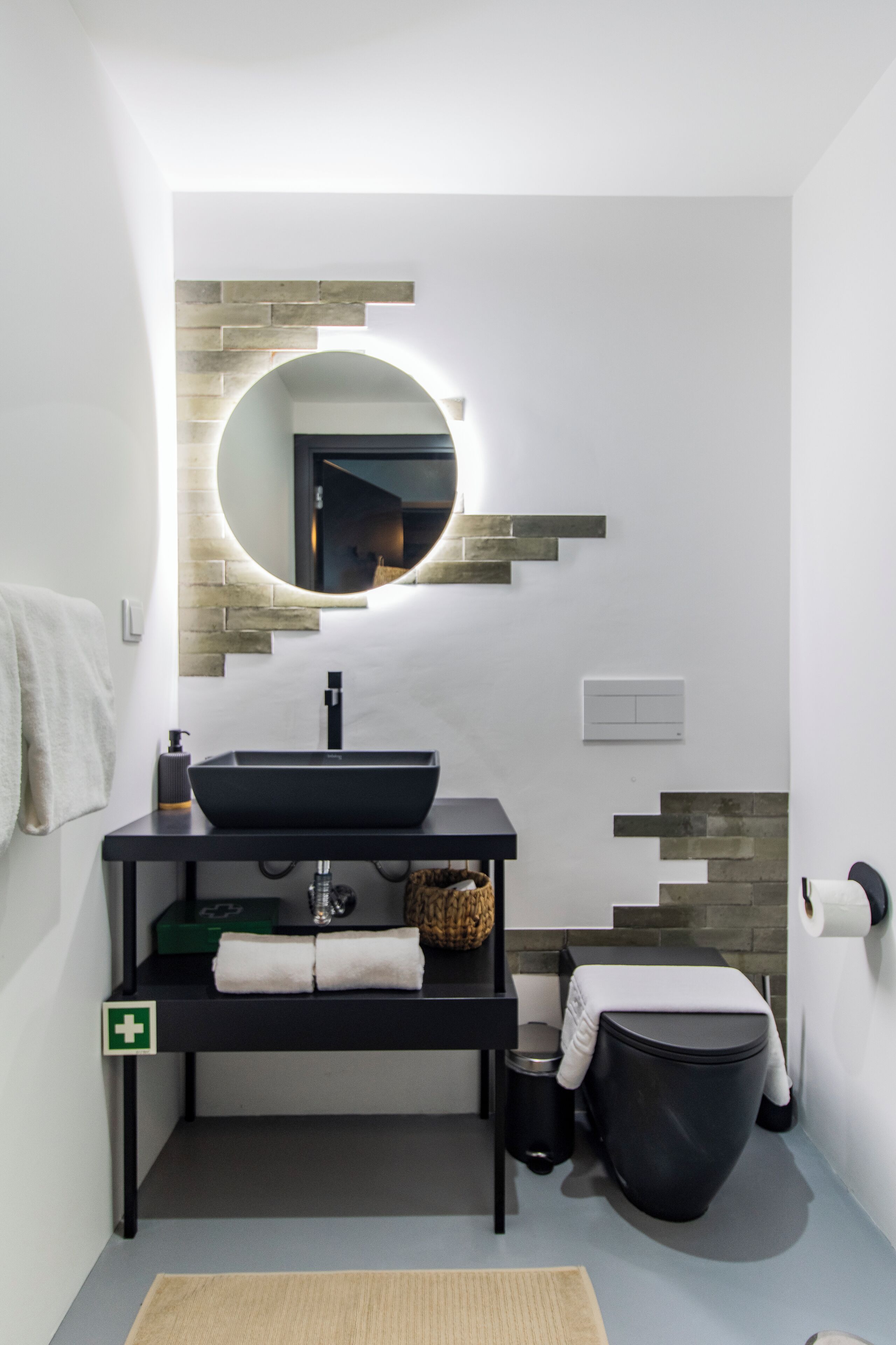 Apartment | Bathroom