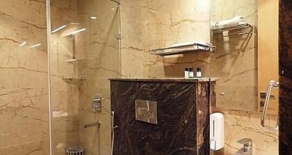 Hotel The Elegance Inn Varanasi