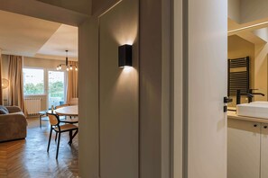 Basic Apartment | Dining room - New Unirii Apartments by Olala Homes  (Bucharest)