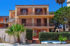 Exterior - Fauci Holiday Home by Biddizzi Rari - Direct access to the beach, sea view (Sciacca)