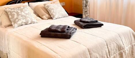 3 Schlafzimmer, kostenloses WLAN, Bettwäsche