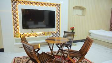 Family Suite Room | Wi-fi (inkludert)