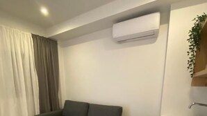 Superior Apartment | Private kitchen - Living Yard Acropolis Apartments (Athens)
