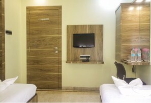 Standard Room | Free WiFi - Hotel Benzy Palace (Mumbai)