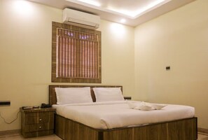 Standard Room | Free WiFi - Hotel Benzy Palace (Mumbai)