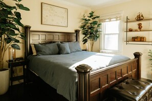 3 bedrooms, iron/ironing board, travel cot, WiFi - The Ashfield House - Close to Downtown Lancaster (Lancaster)