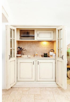 Private kitchen - Alesia Luxury Suite Ostuni - Relaxation, Comfort and Refinement in the Heart of Puglia (Ostuni)