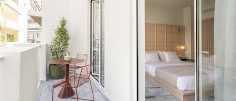 Milioni Suite with small balcony | Terrasse/gårdhave