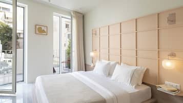 Milioni Suite with small balcony
