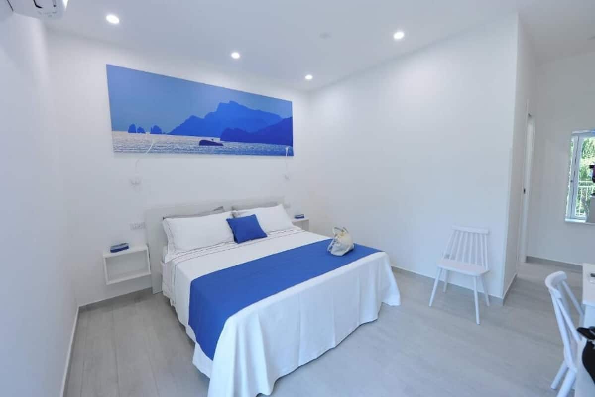 Standard Double Room, Garden View