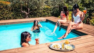 Außenpool (je nach Saison geöffnet)