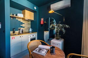 Private kitchen - Regras Apartments & Garden A21 by Benefit Collection (Porto)