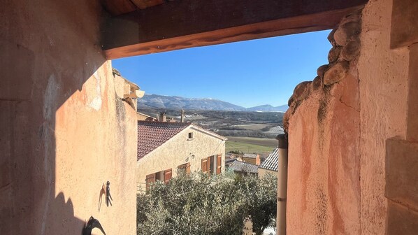 Interior - Le Cocon – Cozy Village House with Mountain Views (Puimoisson)