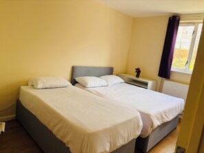 1 bedroom, WiFi, bed sheets - Samira’s home (London)