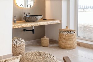 Interior - La Perle Ostuni - Panoramic Suite with Jacuzzi in Luxury Palace (Ostuni)