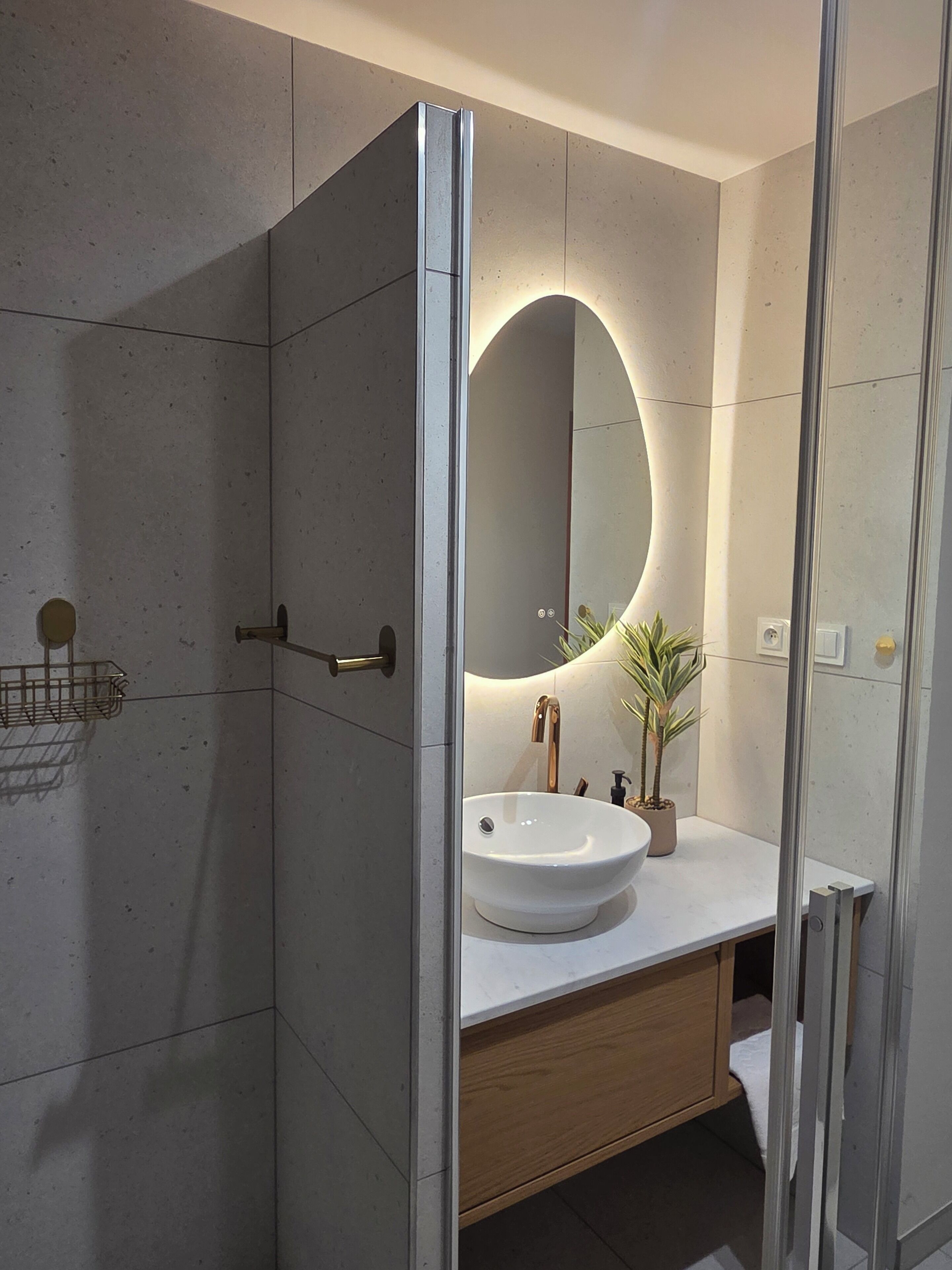 Family Suite | Bathroom