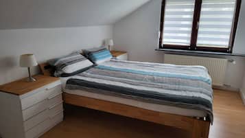 Bügeleisen/Bügelbrett, WLAN, Bettwäsche