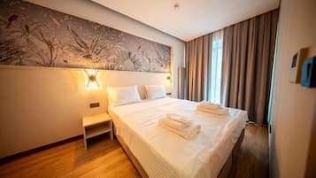 คลาสสิกอพาร์ทเมนท์, วิวเมือง | ตู้นิรภัยในห้องพัก, พื้นที่ทำงานแบบใช้แล็ปท็อป, Wi-Fi ฟรี