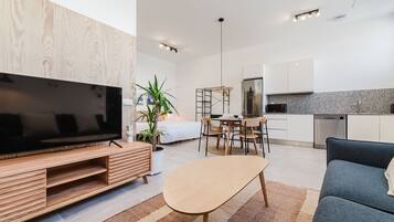 Studio | Living area