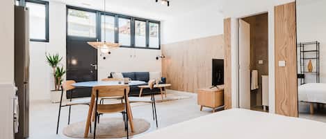 Studio | Dining room