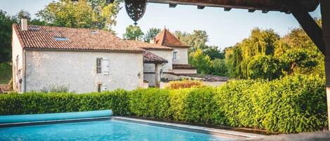 Seasonal outdoor pool