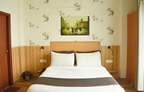 經典客房 | 書桌、手提電腦工作空間、免費 Wi-Fi