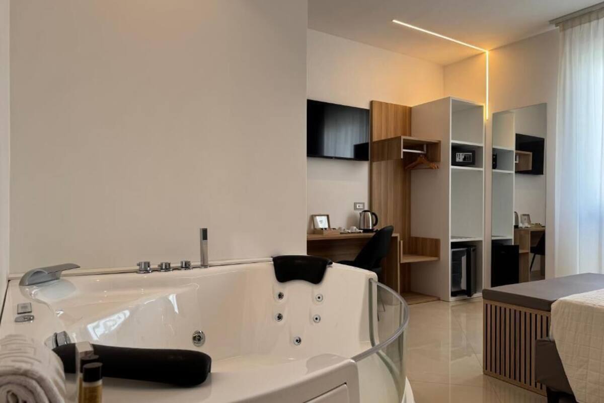 Bañera de hidromasaje privada