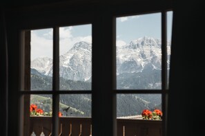 Interior - Chalet 'Mountain Rich' with Mountain Views, Private Sauna and Whirlpool (Sankt Martin in Thurn)