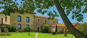 Villa Vista Ajo â Maison historique avec jardin partagĂ© et vue spectaculaire