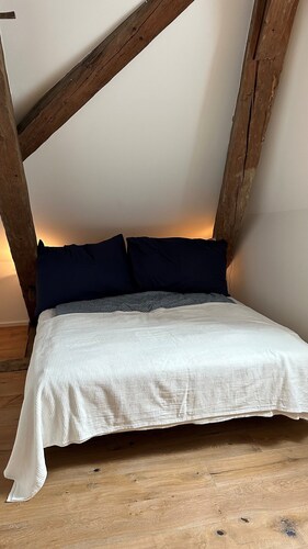Delightful 1-bedroom corporate loftstyled apartment in Aubonne awaits you