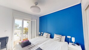 2 chambres, fer et planche à repasser, Wi-Fi gratuit, draps fournis