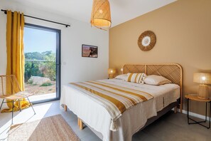 Iron/ironing board, Internet, bed sheets - Villa with swimming pool in Villata - Domaine Alba d'Oru (Zonza)