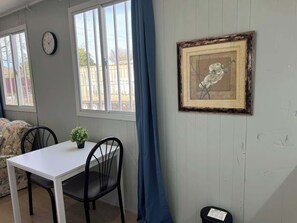 Suite - Metawisebnb 1B Next to Monash w AC Wifi Kitchen (Melbourne)