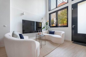 Living area - Luminous duplex in Fuente del Berro (Madrid)