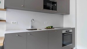 Private kitchen - Luminous duplex in Fuente del Berro (Madrid)