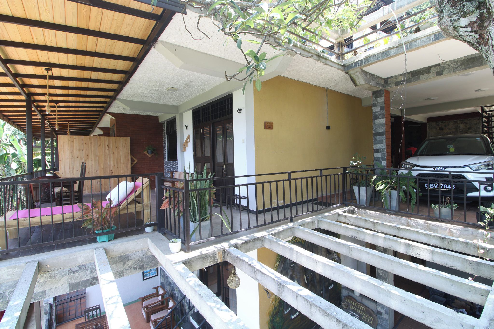 Deluxe Quadruple Room, Balcony, Mountain View